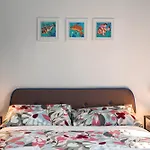 Vanna\'S House